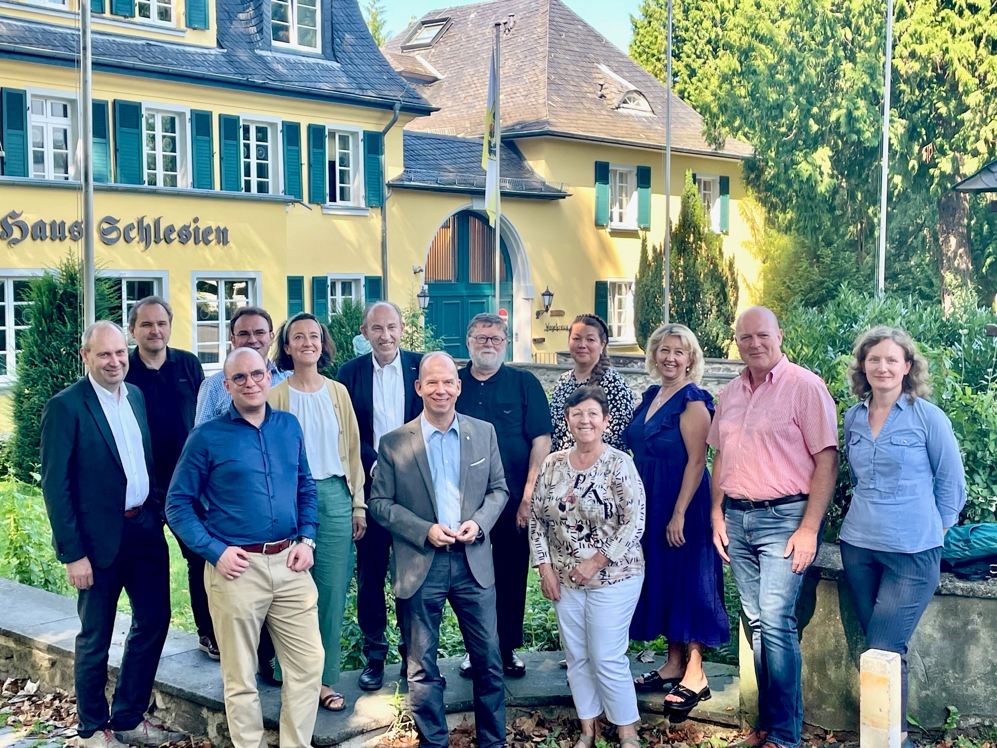 Gruppenbild Landesbeirat: Zweite Vollversammlung 2023 (Haus Schlesien, Königswinter)