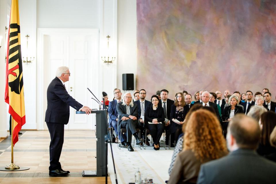 Bundespräsident Frank-Walter Steinmeier spricht am 22. Mai 2019 vor Vertreterinnen und Vertretern der Landeszentralen für politische Bildung und Ehrenamtlichen.